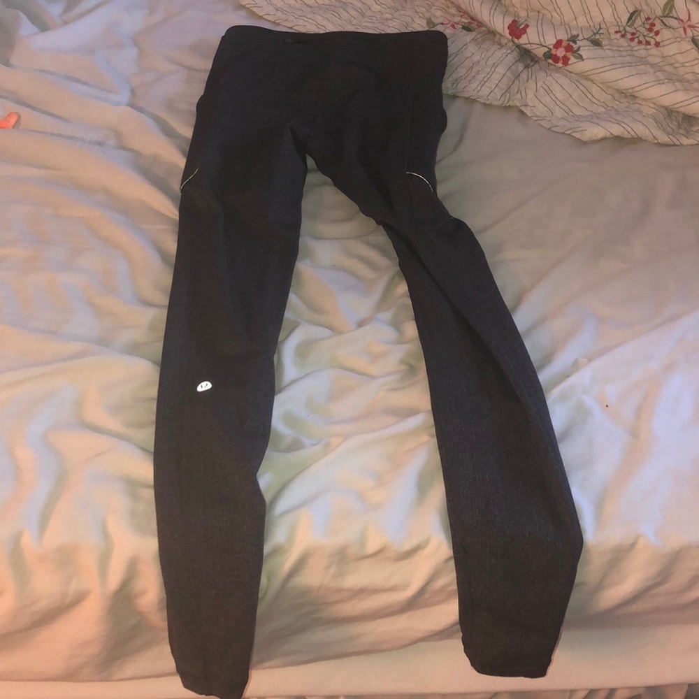 Lulu lemon size 4 leggings
